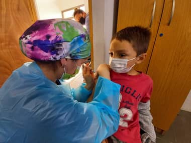 Municipio de Rauco llama a familias a vacunar contra el Covid-19 a niños entre 6 y 11 años