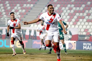 Nuevamente sin Benegas: Curicó Unido va por los tres puntos ante Santiago Wanderers