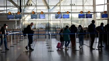 Confirman primer caso de la variante Ómicron en Chile