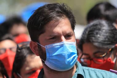 Joven que denunció a Boric acusó a comando de Kast de aprovecharse de su caso