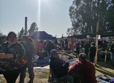 Dirigentes de la Villa Doña Carmen invitan a todos a participar en la nueva cara de la Feria de las Pulgas de Sarmiento
