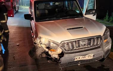 Conductores abandonan vehículos tras violentos choques en Teno y Curicó