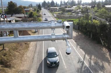 Nuevo pórtico de seguridad se inauguró en sector de Idahue Chico en Licantén