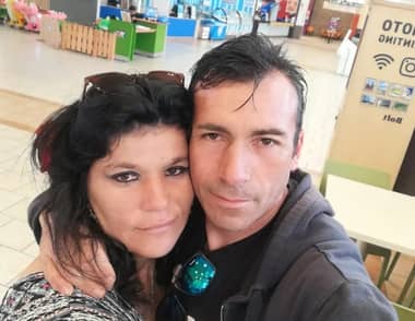 Que vivan los novios: Pareja que se conoció en centro de acogida de Molina se casa este viernes