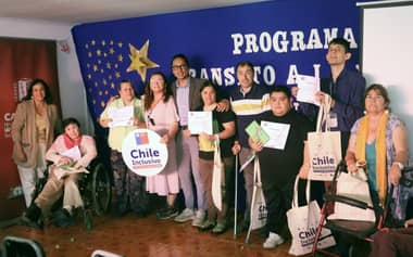 Egresados del Programa TVI en Molina recibieron reconocimiento en Día Internacional de la Discapacidad