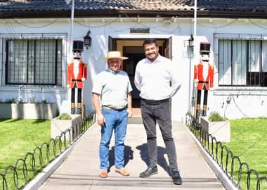 Jefe regional de la Subdere en el Maule se reunió con alcalde de Sagrada Familia para revisar proyectos