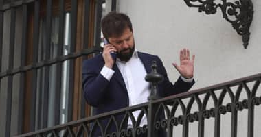 Filtran conversación entre Boric y ex esposa de fundador de Procultura: "Nada que esconder"