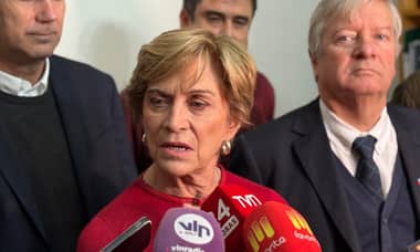 La tensión crece: Matthei acusa al Partido Republicano de campaña sucia