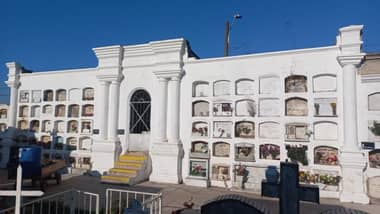 Tras caso de profanación en Santiago: ¿Cuál es la realidad de los cementerios patrimoniales en Curicó y Molina?