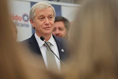 Cadem: Kast se impone a Matthei y Jara supera a Tohá por un punto