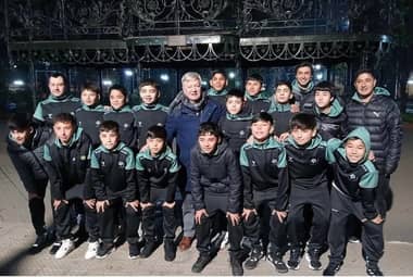 Selección de fútbol de Curicó viaja a Brasil para competir en la IberCup de Brasil
