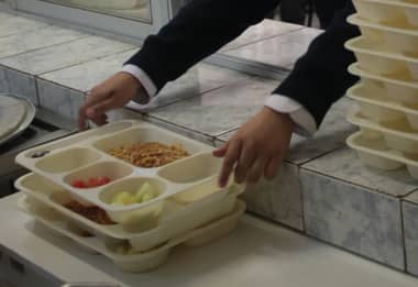 Escuela de Curicó denunció incumplimiento de empresa concesionaria durante paro de manipuladoras de alimentos