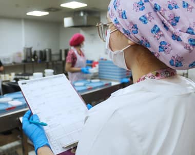 Hospital de Curicó solicita a las visitas no ingresar alimentos a pacientes hospitalizados