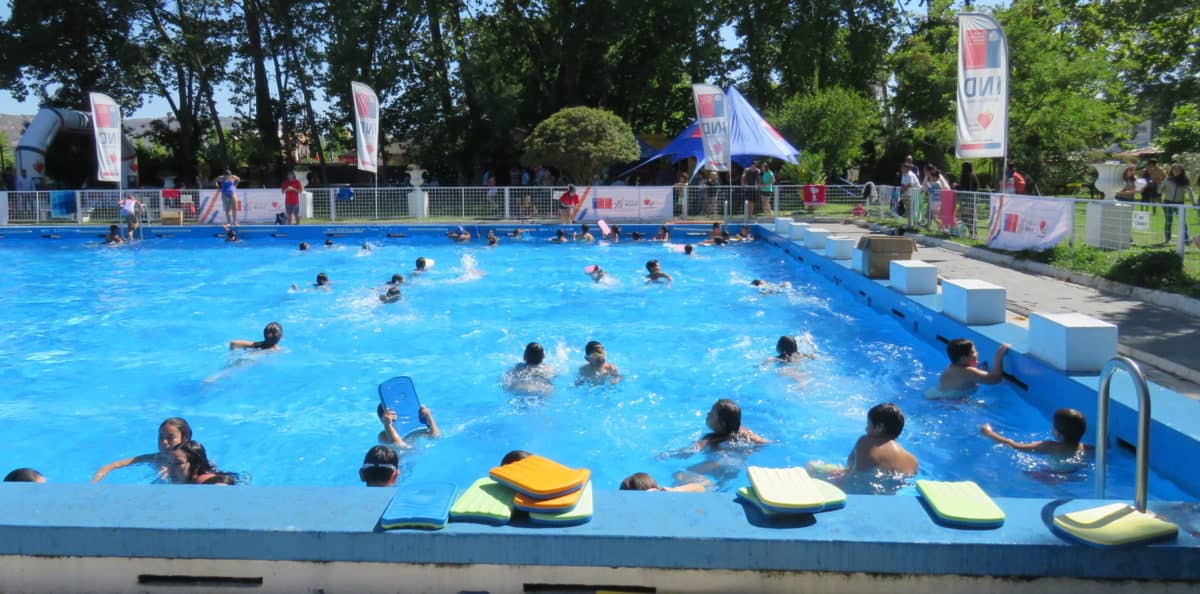 23 comunas del Maule beneficiadas con Talleres de Natación del IND