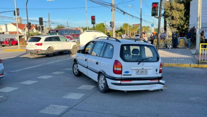 Popular locutor de radio de Teno implicado en grave accidente de tránsito
