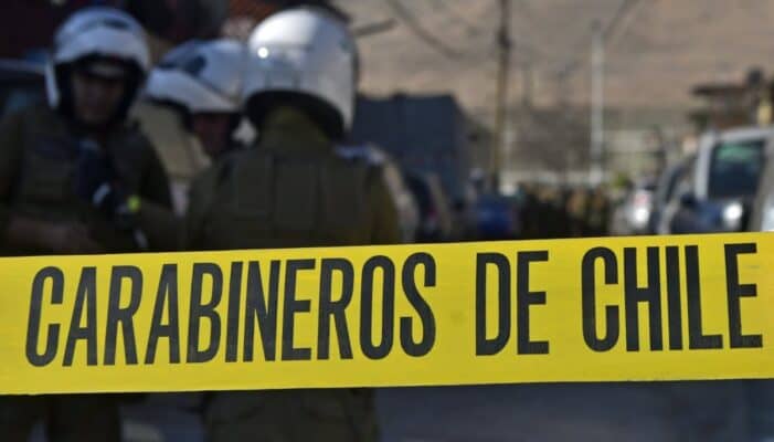 Conductor resultó lesionado tras colisionar con un camión en Teno