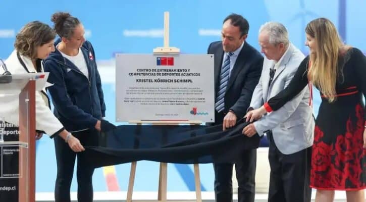El Centro Acuático del Estadio Nacional llevará el nombre de Kristel Köbrich