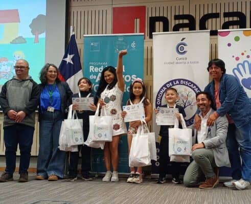 Municipio de Curicó realizó premiación del concurso Pinceles de Cambio 2024