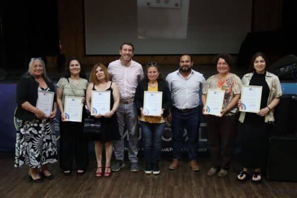 Diputado Moreno destacó certificación de emprendedoras de Constitución en la Escuela de Fortalecimiento Empresarial