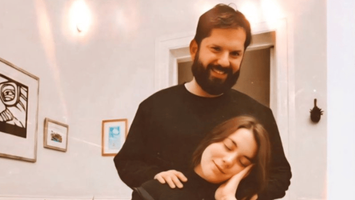 "Una alegría inconmensurable": Presidente Boric se refiere al nacimiento de su hija Violeta