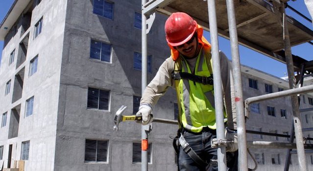 Chile está entre los países en donde más se trabaja: 2.097 horas