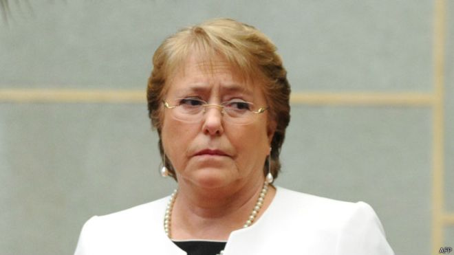 Cadem: Presidenta Bachelet registra nueva caída en su aprobación