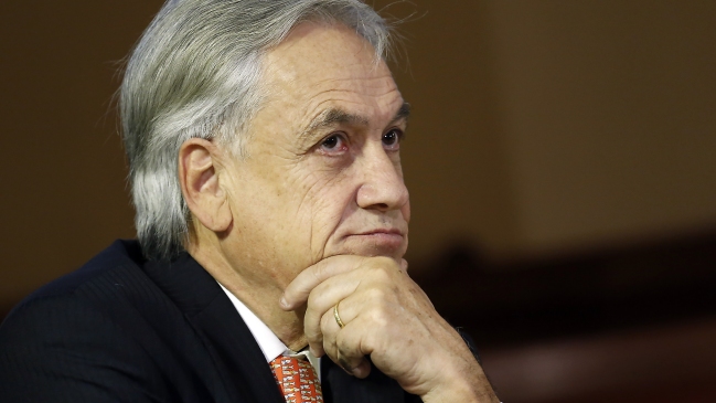 Cadem: Piñera supera otra vez a a Guillier en intención de voto