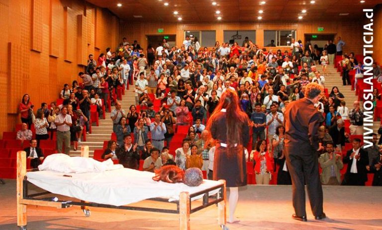 Alcalde Muñoz: “El Teatro Provincial le ha dado un aire nuevo a la cultura curicana”