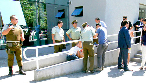 En prisión sujetos que participaron en baleo de victima en tribunal de Curicó