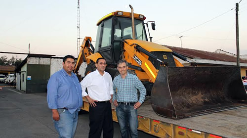 Alcalde Muñoz destaca recuperación de retroexcavadora municipal robada