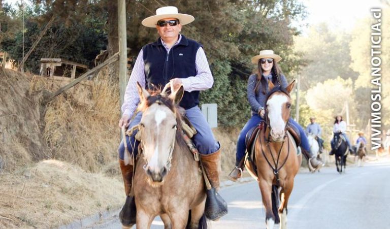 Cabalgata del “Cura Muñoz” logró masiva concurrencia en Vichuquén