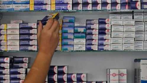 Avanza proyecto para dotar de una “farmacia popular” a la comuna de Teno