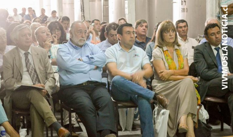En Sagrada Familia fue presentado Reglamento para uva vinífera