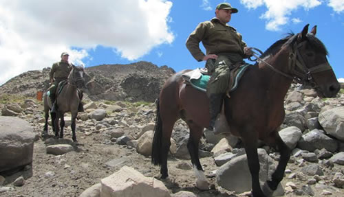 Carabineros realiza patrullajes preventivos en la Cordillera