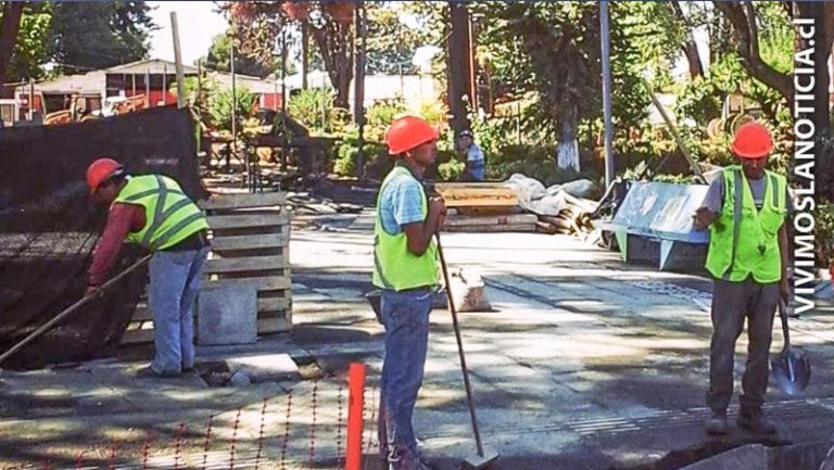 Comenzaron obras de reposición de mobiliario urbano en Romeral