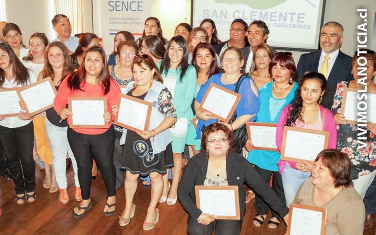 Programa “+ Capaz” certifica beneficiarias de San Clemente