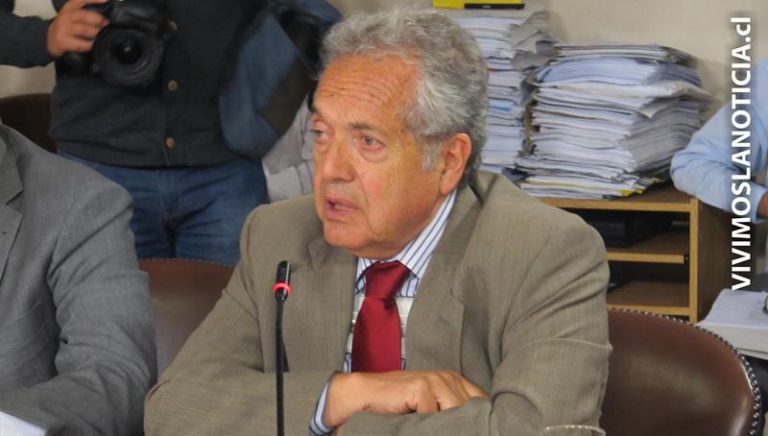 Ceroni destaca proyecto de despenalización del aborto