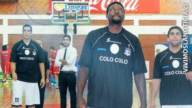 Bajan a Colo-Colo del Torneo de Básquetbol Libcentro