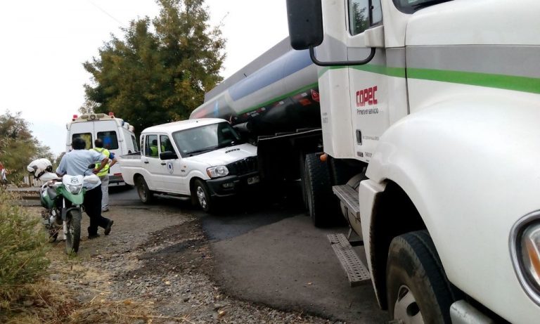 Concejala y funcionario municipal de Romeral lesionados en accidente