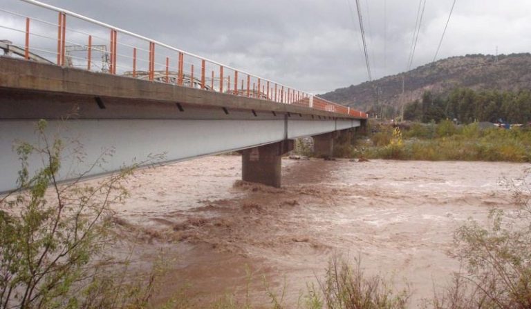 Declaran Alerta Roja por aumento de caudal del río Tinguiririca