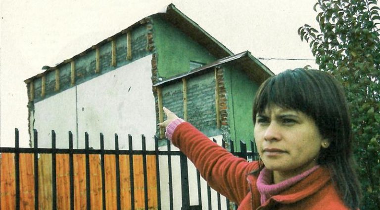 Formalizan a arquitecto de las "casas de arena" de Santa fe