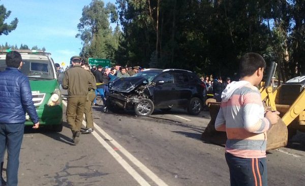 5 fallecidos y al menos 15 heridos en triple colisión en Carahue