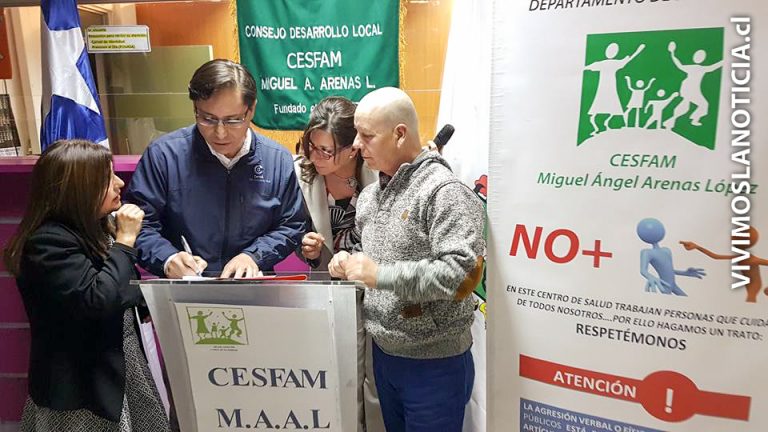[FOTOS] Cesfam Los Aromos sella compromiso de buen trato