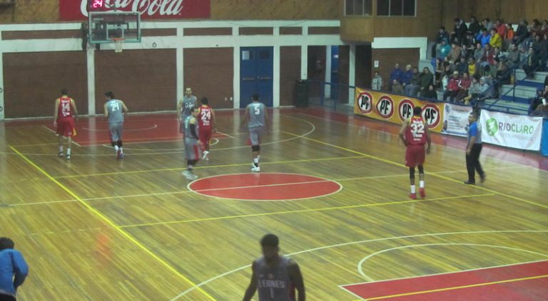 Deportivo Español sintió el rugido de Los Leones