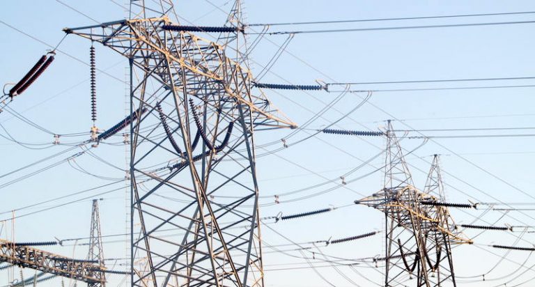 Respaldan iniciativa para rebajar las cuentas de la energía eléctrica