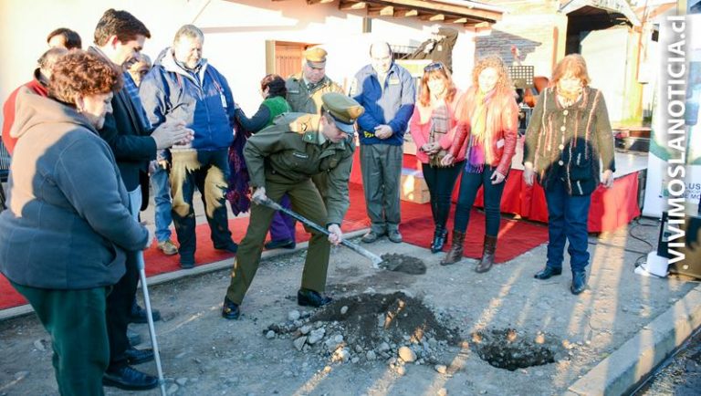 Comenzó instalación de nuevas luminarias en Molina