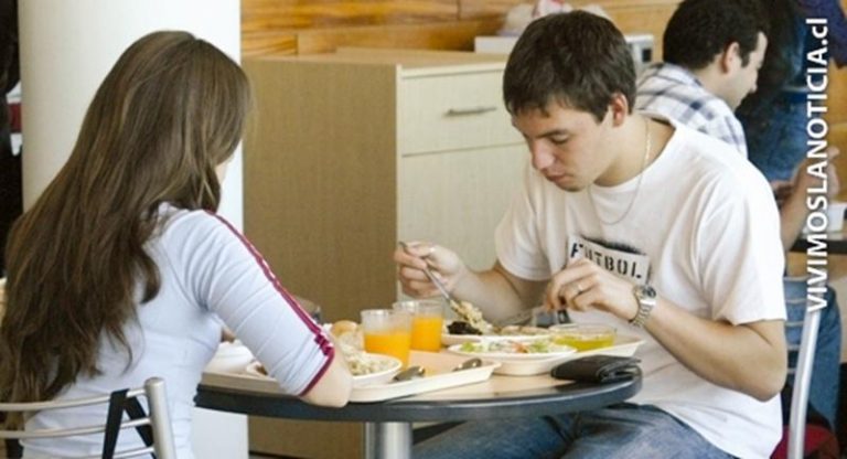 125 mil estudiantes universitarios recibirán beca de alimentación