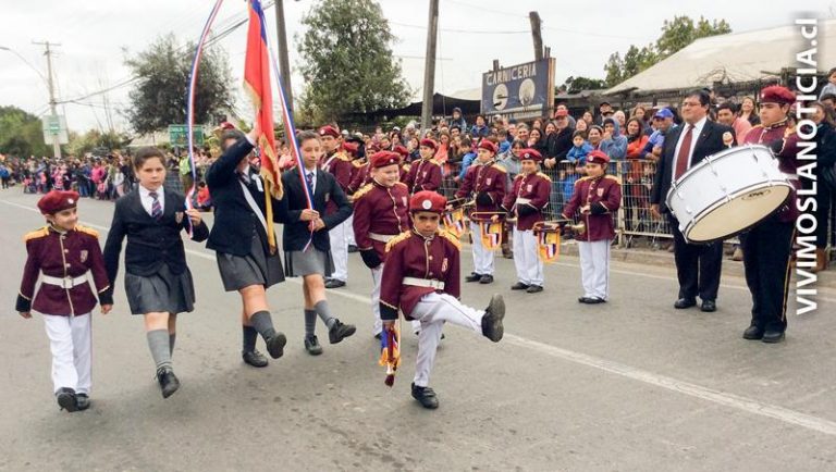 Sarmiento rindió honores a la Patria con tradicional desfile