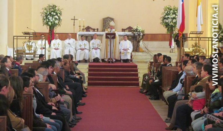 La iglesia pide buscar la felicidad lejos del dinero