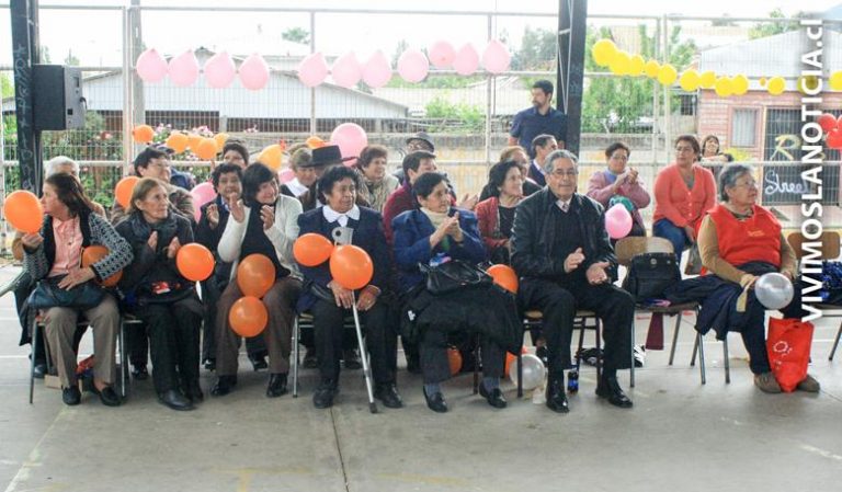 Municipio de Rauco celebró el día del adulto mayor